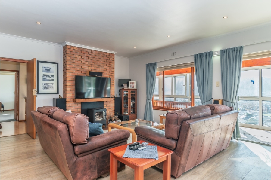 4 Bedroom Property for Sale in Fish Hoek Western Cape
